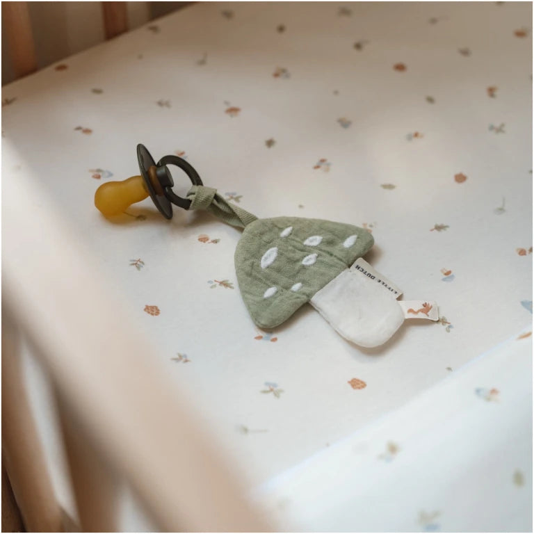 Pacifier Mushroom cloth