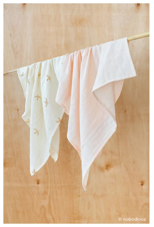 Baby Love swaddle • dream pink