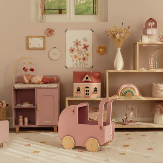 Wooden Toys vs Plastic Toys: Which Is Better?