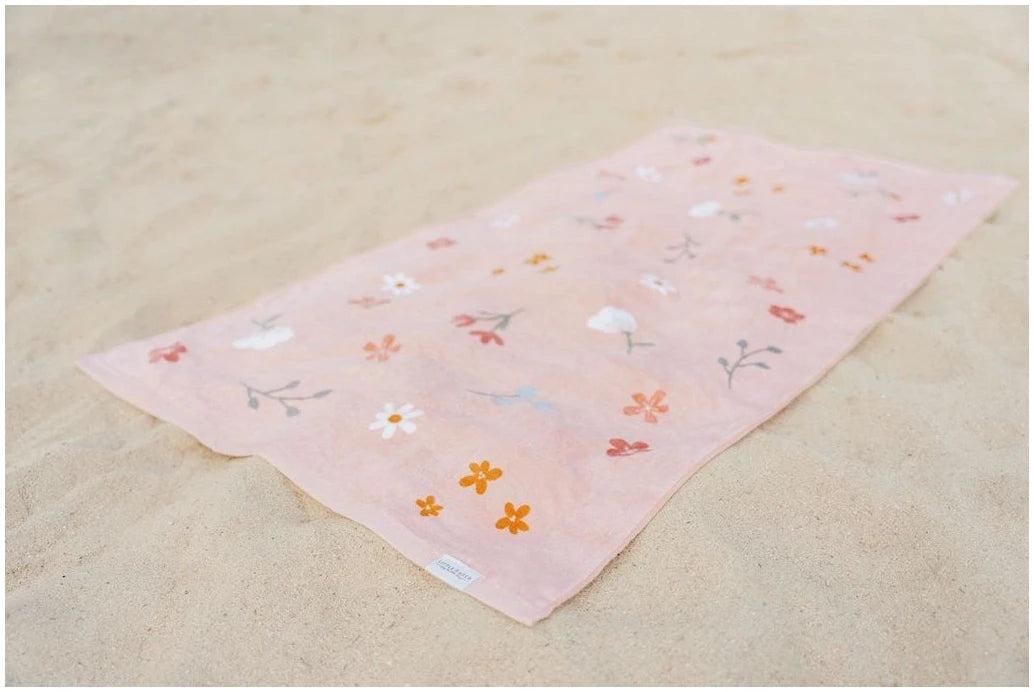 Beach towel Little Pink Flowers