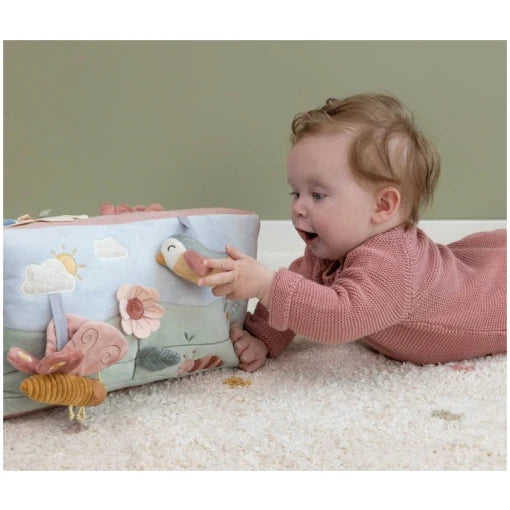 Baby Triangle Flowers & Butterflies