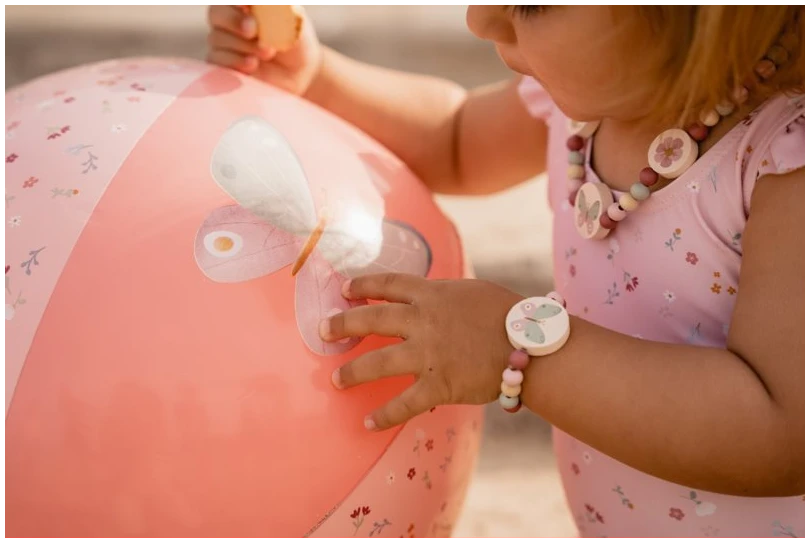 Little Pink Flowers Beach Ball 35 c