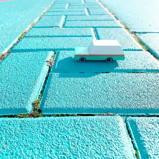 Teal Wagon – Candylab