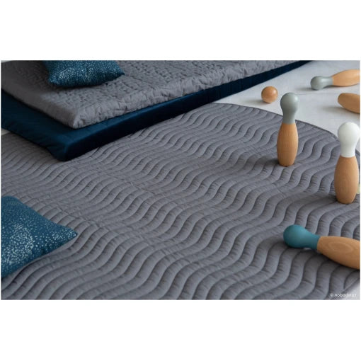 Kiowa play carpet • slate grey