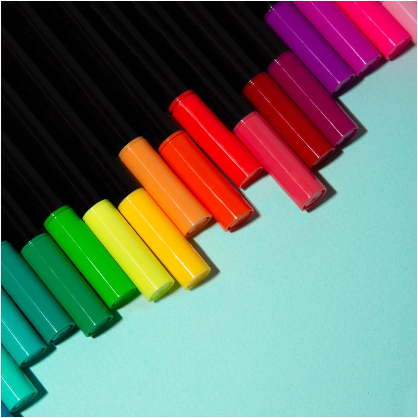 Set of 100 double-sided markers