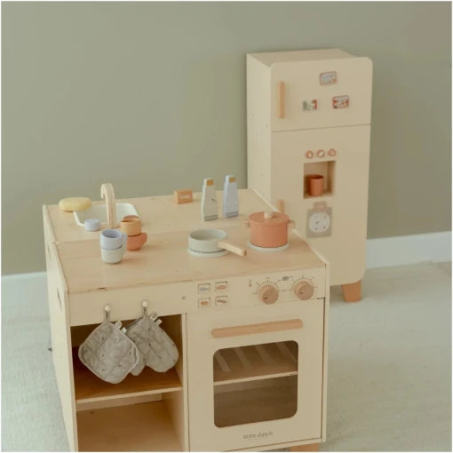 Wooden play kitchen – Limited edition