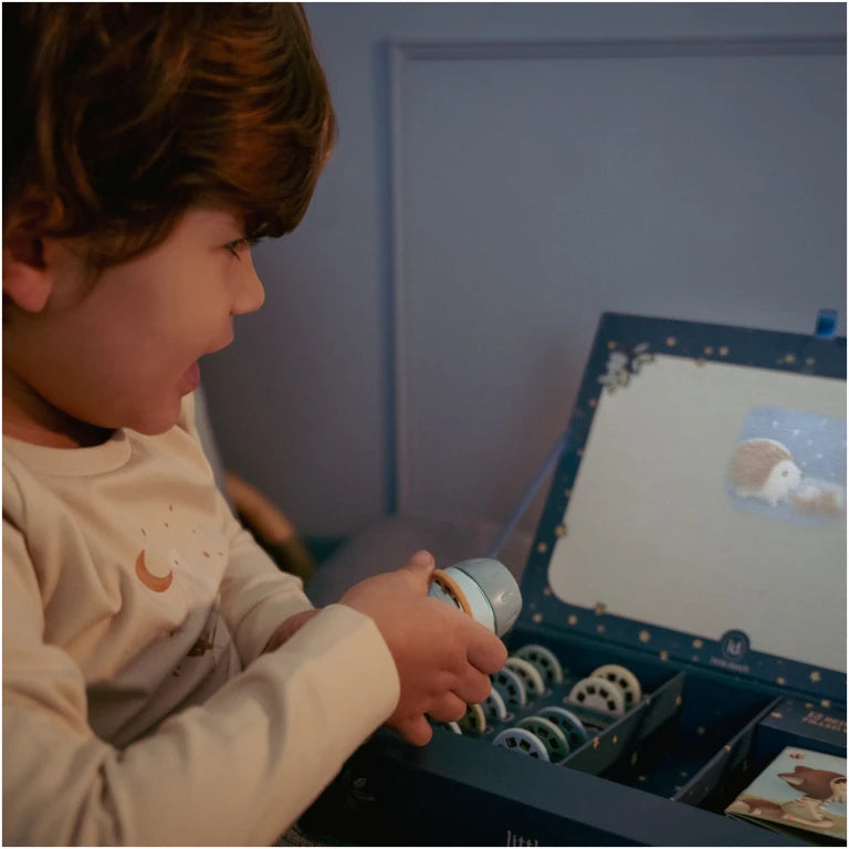 Stories Projector flashlight blue