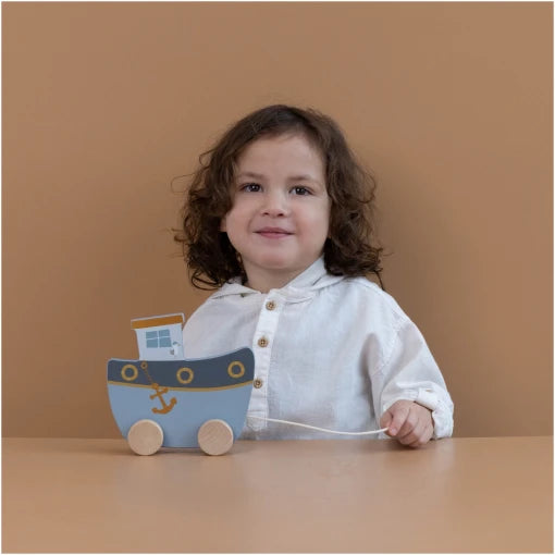 Pull-along Boat Sailors Bay