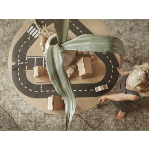 Ring Road – All Weather Track!