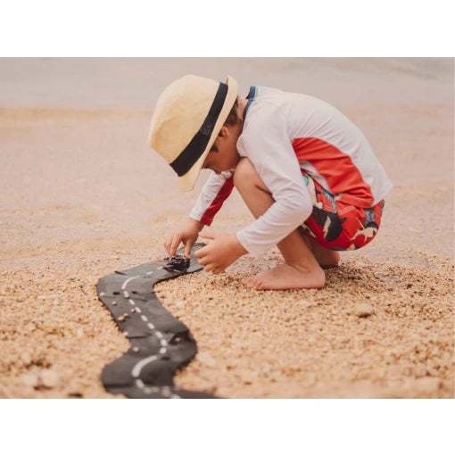 Ring Road – All Weather Track!