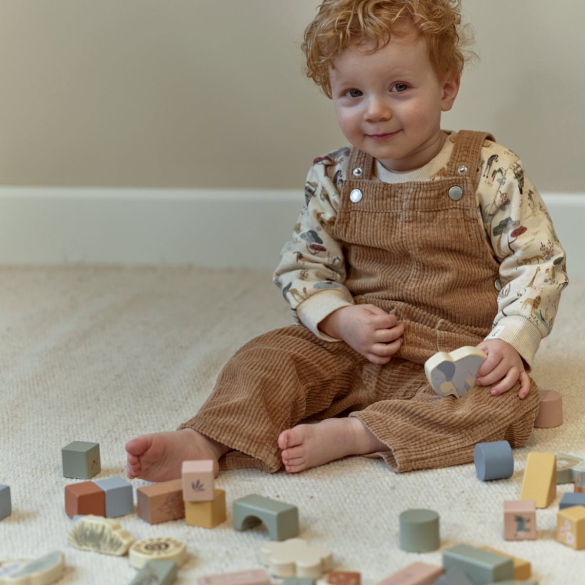 Safari Friends wooden building blocks set