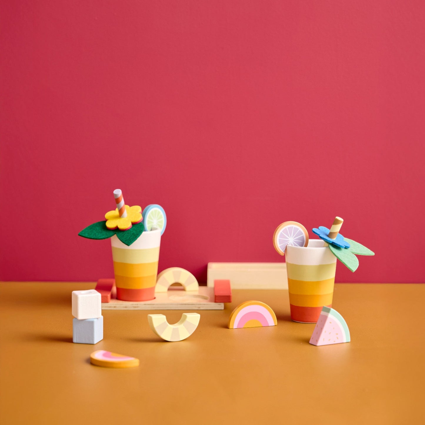 Wooden play set with fruit drinks