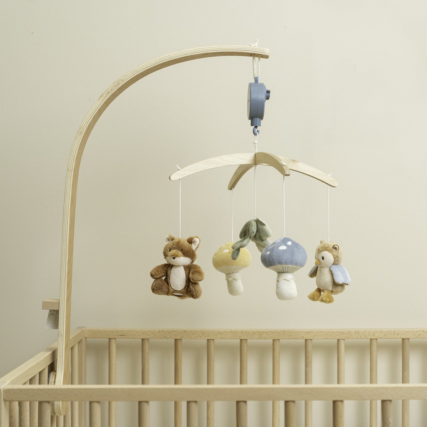 Forest Friends wooden bed mobile
