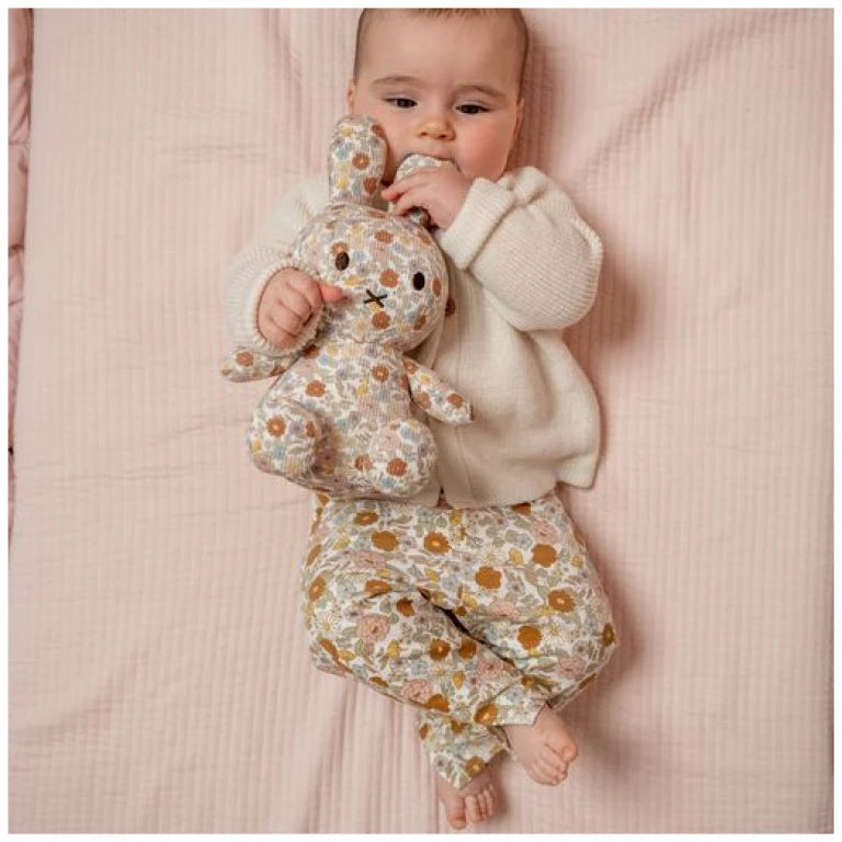 Cuddly toy miffy Vintage Little Flowers all-over 35 cm