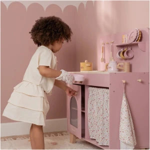 Wooden play kitchen – Pink
