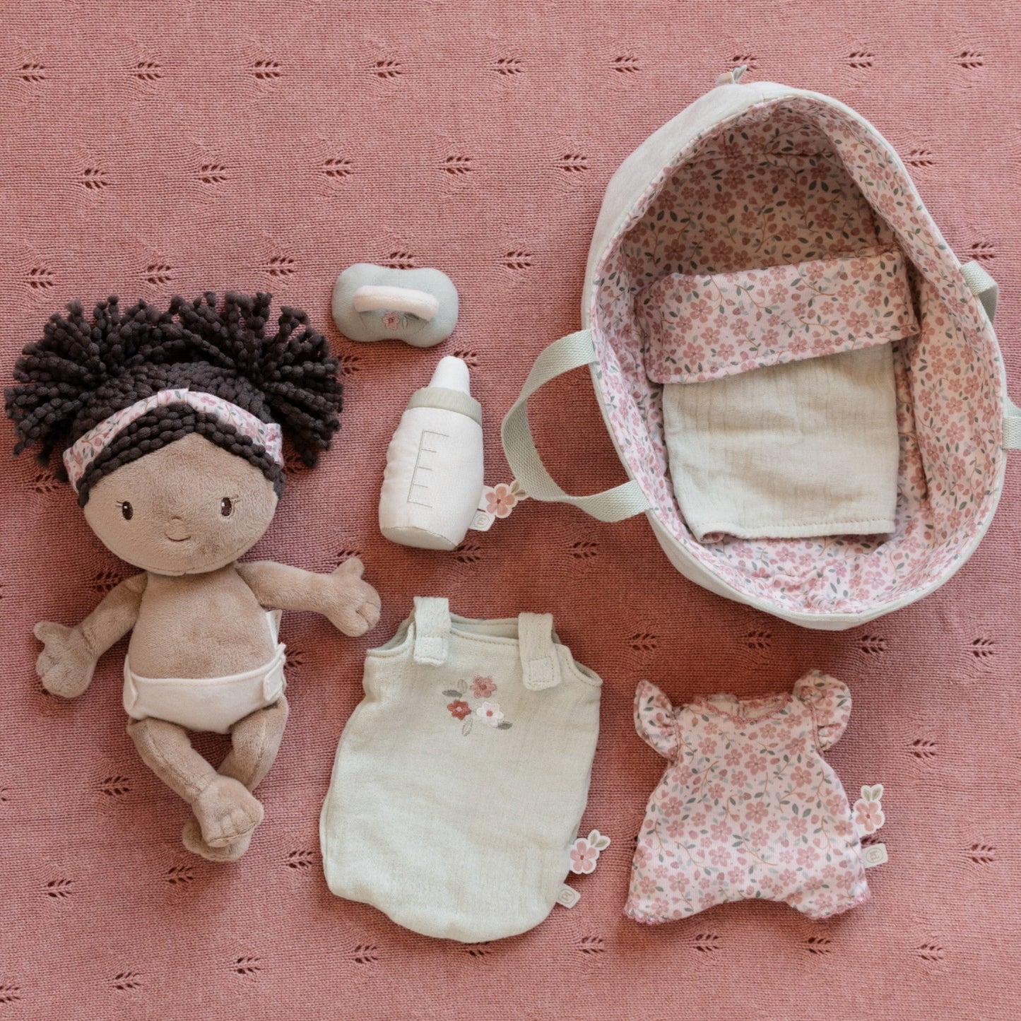Baby doll in basket Evi 30 cm