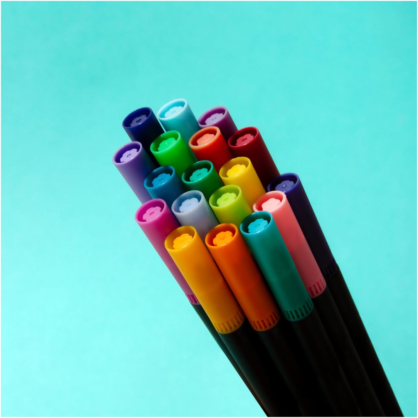 Set of 100 double-sided markers