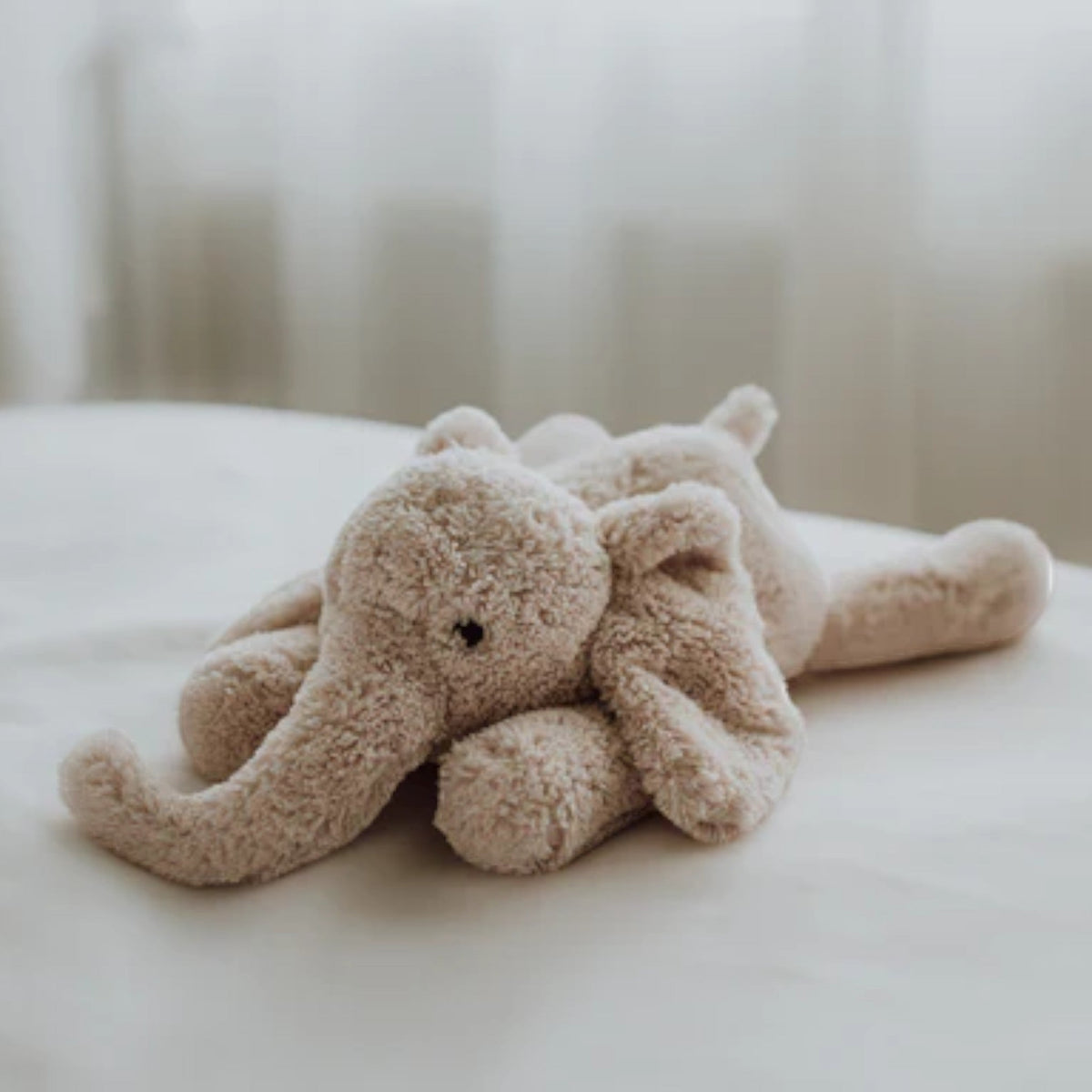 George elephant with white sounds & music - rechargeable