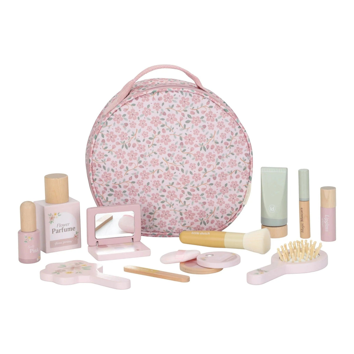 Beauty case with wooden cosmetics
