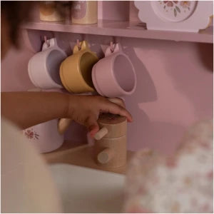 Wooden play kitchen – Pink
