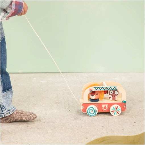 Magical wooden bus – Lena the Unicorn