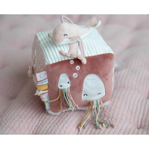 Soft activity cube Ocean Pink
