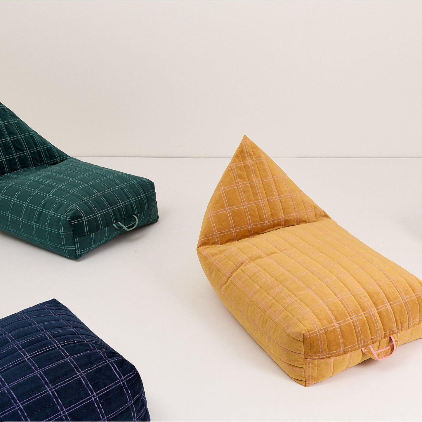 OASIS Long bean bag - Eco Velvet Grey blue windowpane