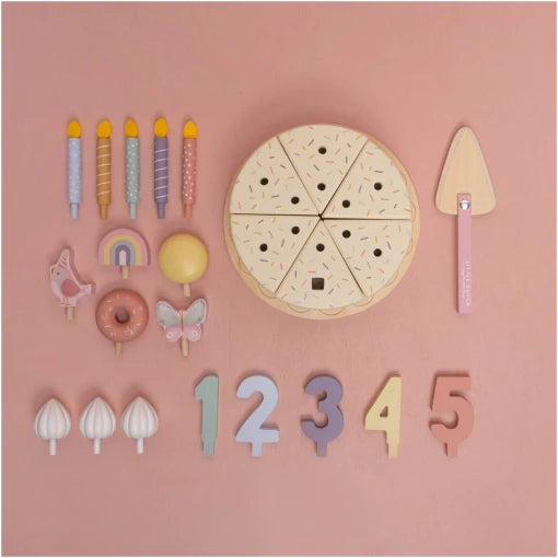 Wooden birthday cake Pink