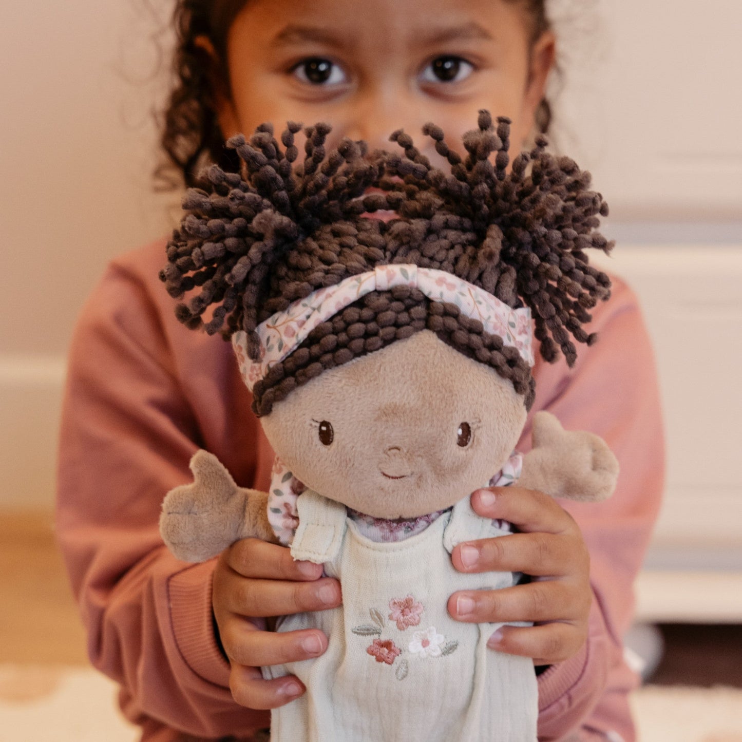 Baby doll in basket Evi 30 cm