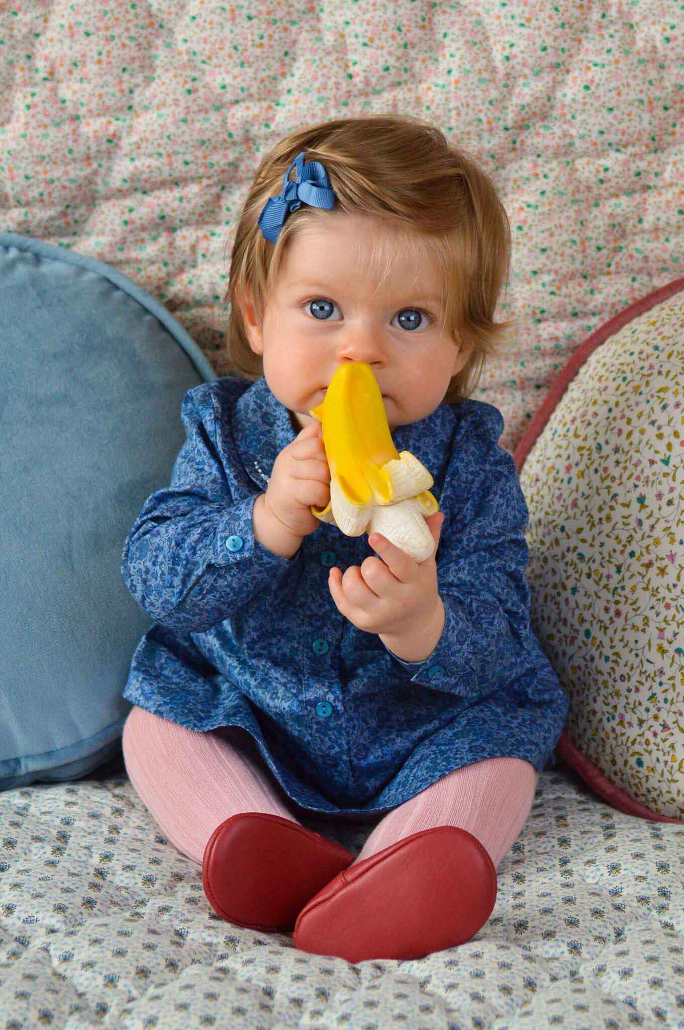 Ana Banana teething toy
