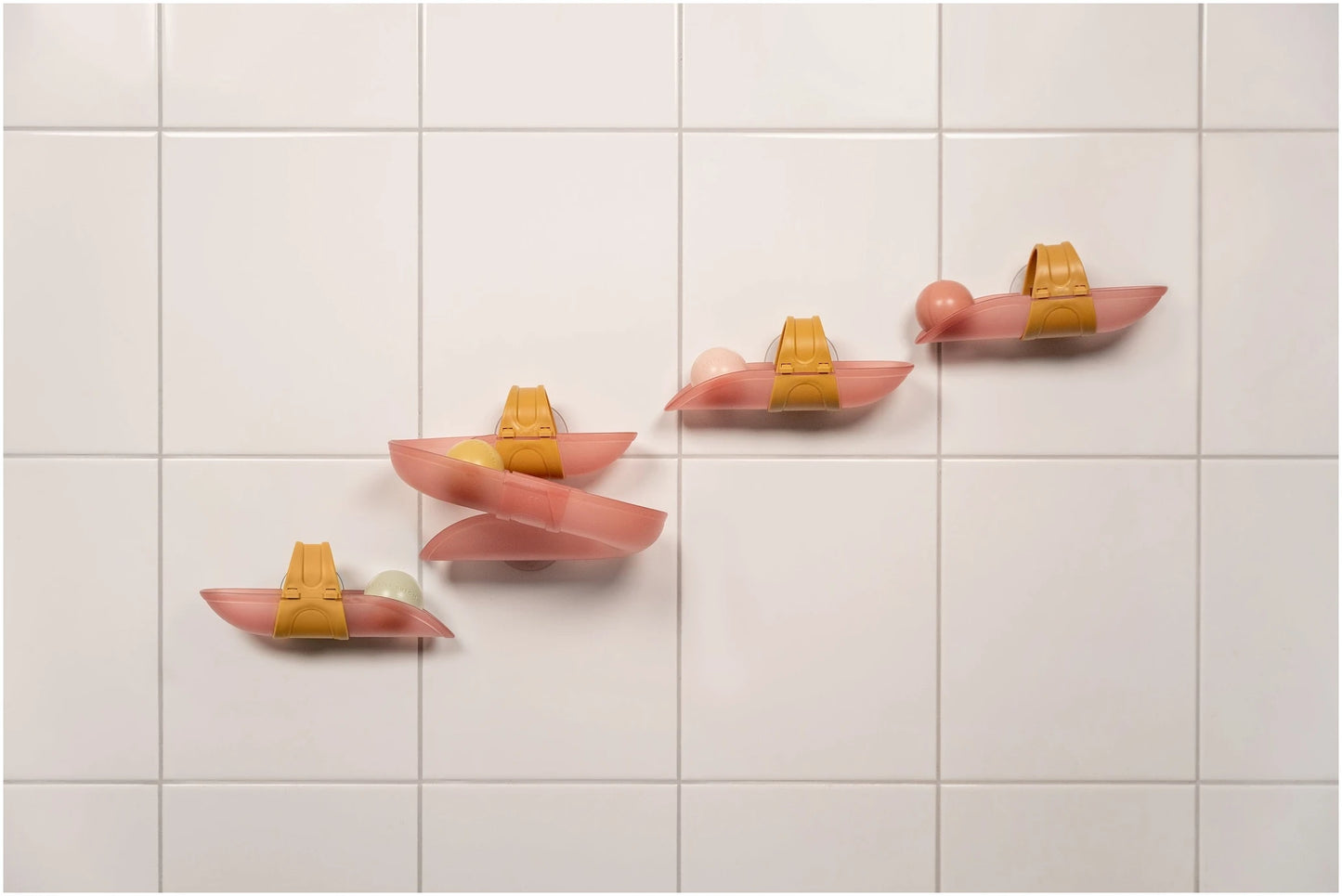 Bathtub ball track Pink