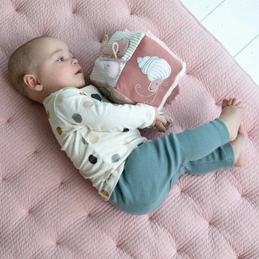 Soft activity cube Ocean Pink