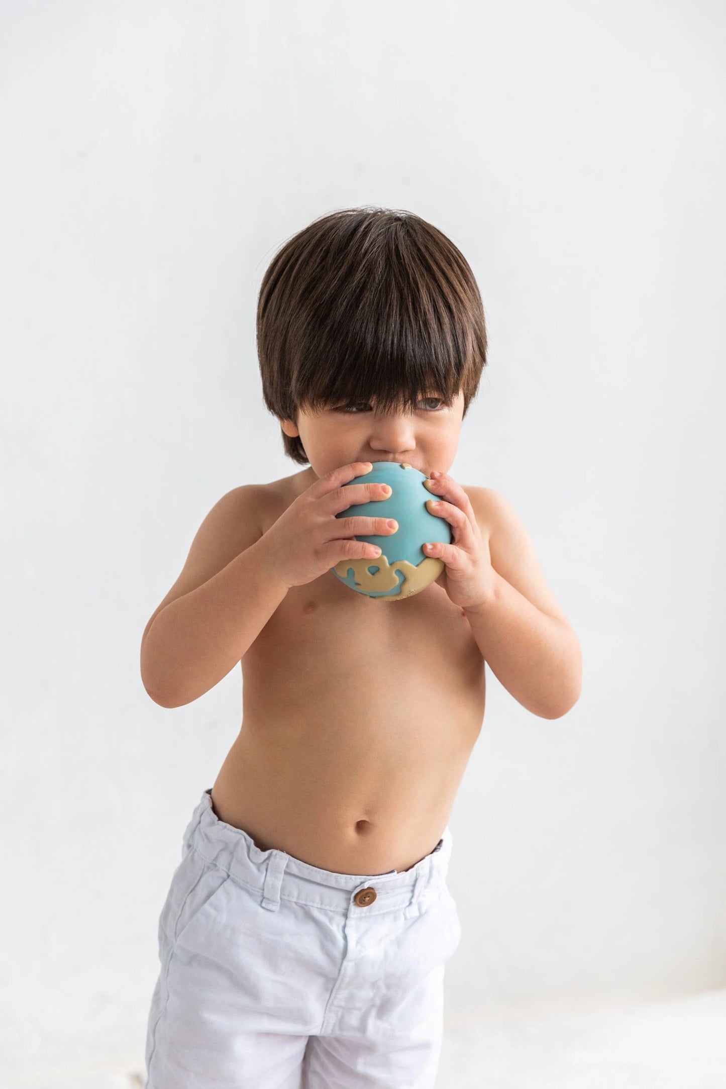 Earthy the world ball teething toy