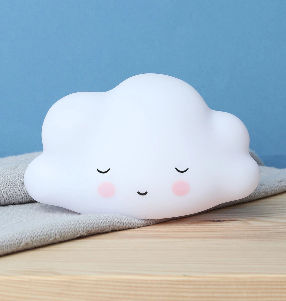 Little light: Sleeping cloud