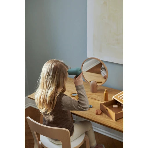 Whitney hairdressing set