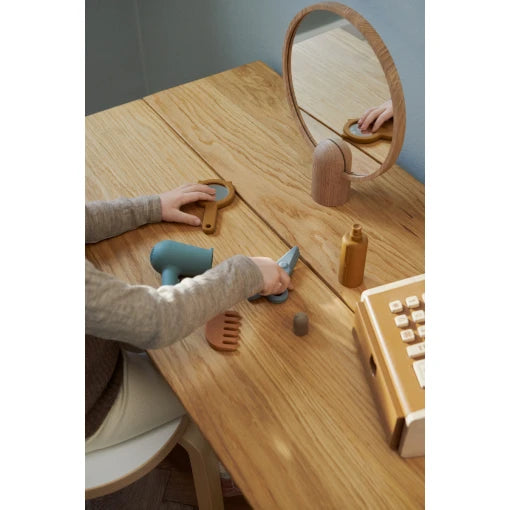 Whitney hairdressing set