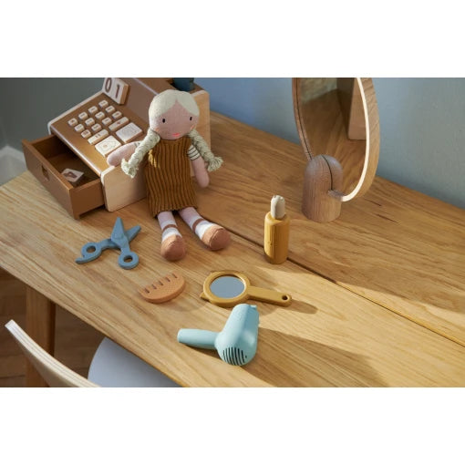 Whitney hairdressing set