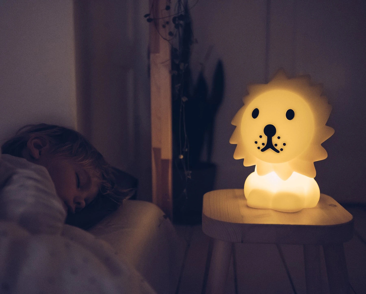 MR MARIA. Lion Night Light