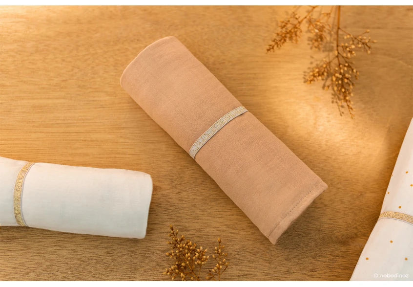 Butterfly swaddle • nude