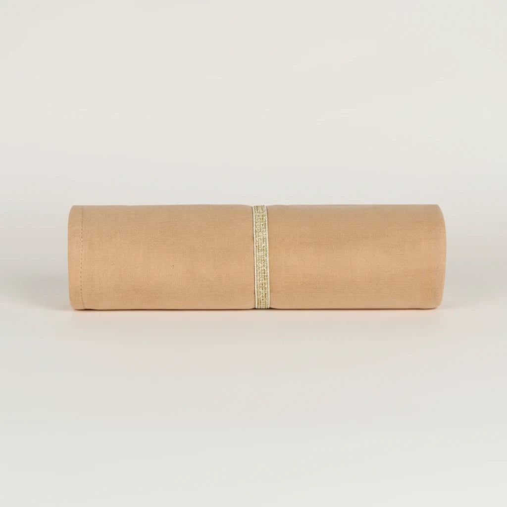 Butterfly swaddle • nude